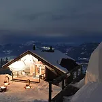 Whitepod Original Hotel Monthey
