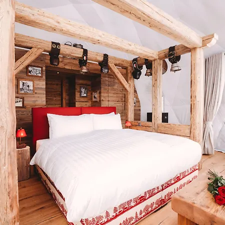 Whitepod Original Otel Monthey